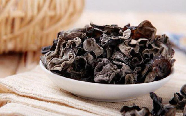 Sau 30 tuổi, nếu 'lông' ở vị trí này đột nhiên dài ra, đó chính là dấu hiệu của sự trường thọ: Nếu bạn có đặc điểm này, xin chúc mừng - 2 Sau 30 tuổi, nếu 'lông' ở vị trí này đột nhiên dài ra, đó chính là dấu hiệu của sự trường thọ: Nếu bạn có đặc điểm này, xin chúc mừng - 2