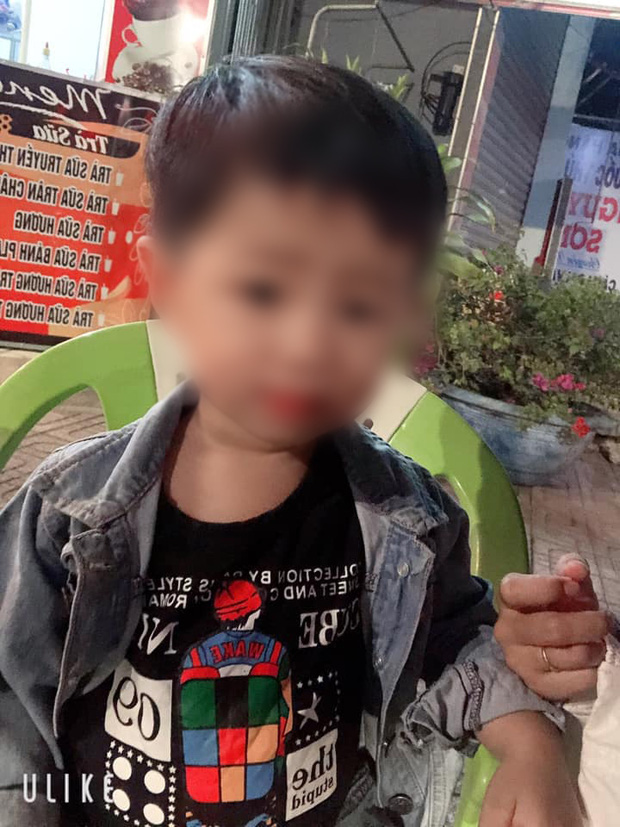 Hành trình 5 ngày 4 đêm tìm kiếm bé trai 2 tuổi ở Bình Dương: Hàng trăm người xa lạ cùng nỗ lực, nhiều luồng thông tin đổ về nhưng phép màu đã không xảy ra - 5 Hành trình 5 ngày 4 đêm tìm kiếm bé trai 2 tuổi ở Bình Dương: Hàng trăm người xa lạ cùng nỗ lực, nhiều luồng thông tin đổ về nhưng phép màu đã không xảy ra - 5