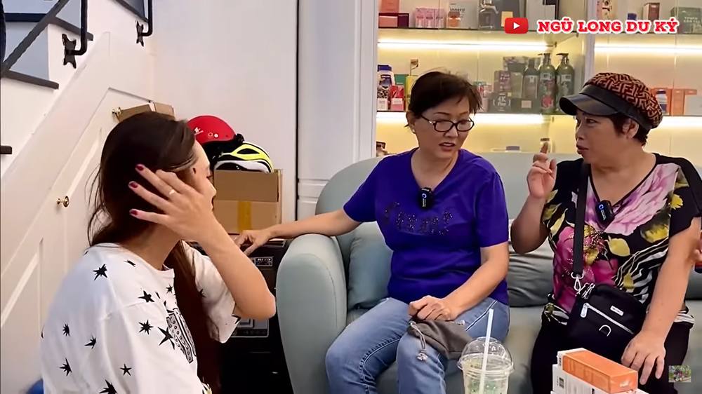 Hồ Bích Trâm: Ở trọ 3 triệu, mua xe xong không còn tiền đổ xăng, chỉ có 50 ngàn Hồ Bích Trâm: Ở trọ 3 triệu, mua xe xong không còn tiền đổ xăng, chỉ có 50 ngàn
