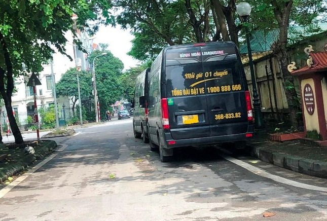 Bến xe đóng cửa, xe khách đón trả 'thượng đế' ở lòng đường - 9 Bến xe đóng cửa, xe khách đón trả 'thượng đế' ở lòng đường - 9