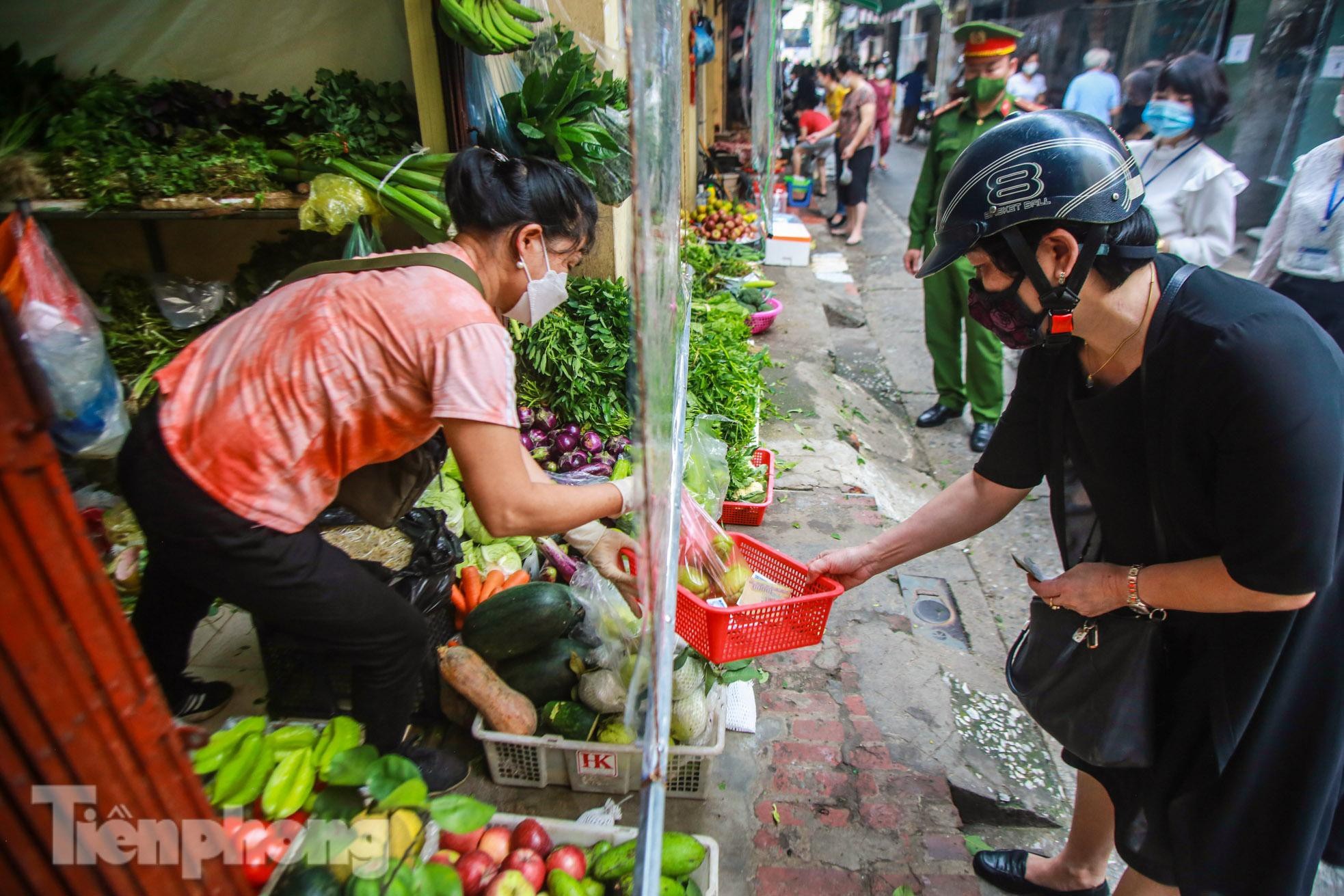 Hà Nội xử phạt cơ sở kinh doanh chưa thực hiện quy định quét mã QR - 7 Hà Nội xử phạt cơ sở kinh doanh chưa thực hiện quy định quét mã QR - 7