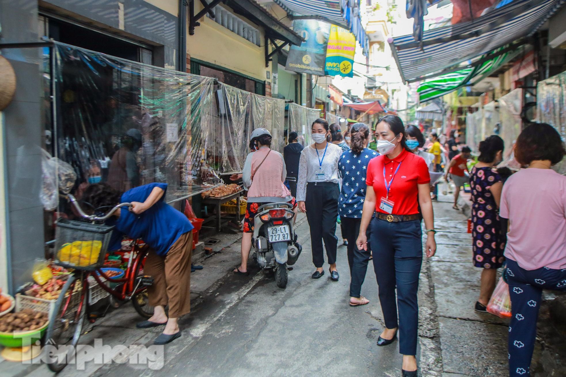 Hà Nội xử phạt cơ sở kinh doanh chưa thực hiện quy định quét mã QR Hà Nội xử phạt cơ sở kinh doanh chưa thực hiện quy định quét mã QR