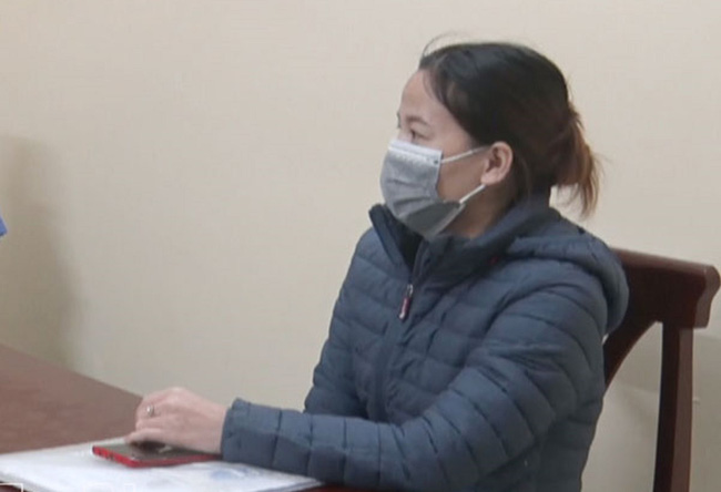 Bắt tạm giam người phụ nữ nhiễm COVID-19 trở về từ vùng dịch nhưng khai báo gian dối khiến 75 người thành F1 Bắt tạm giam người phụ nữ nhiễm COVID-19 trở về từ vùng dịch nhưng khai báo gian dối khiến 75 người thành F1