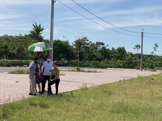 Chị bán bún ốc vỉa hè Hà Nội trở thành đại gia sở hữu trong tay nhiều bất động sản trị giá hàng chục tỷ đồng nhờ bí quyết đầu tư BĐS không ai ngờ tới - 1 Chị bán bún ốc vỉa hè Hà Nội trở thành đại gia sở hữu trong tay nhiều bất động sản trị giá hàng chục tỷ đồng nhờ bí quyết đầu tư BĐS không ai ngờ tới - 1