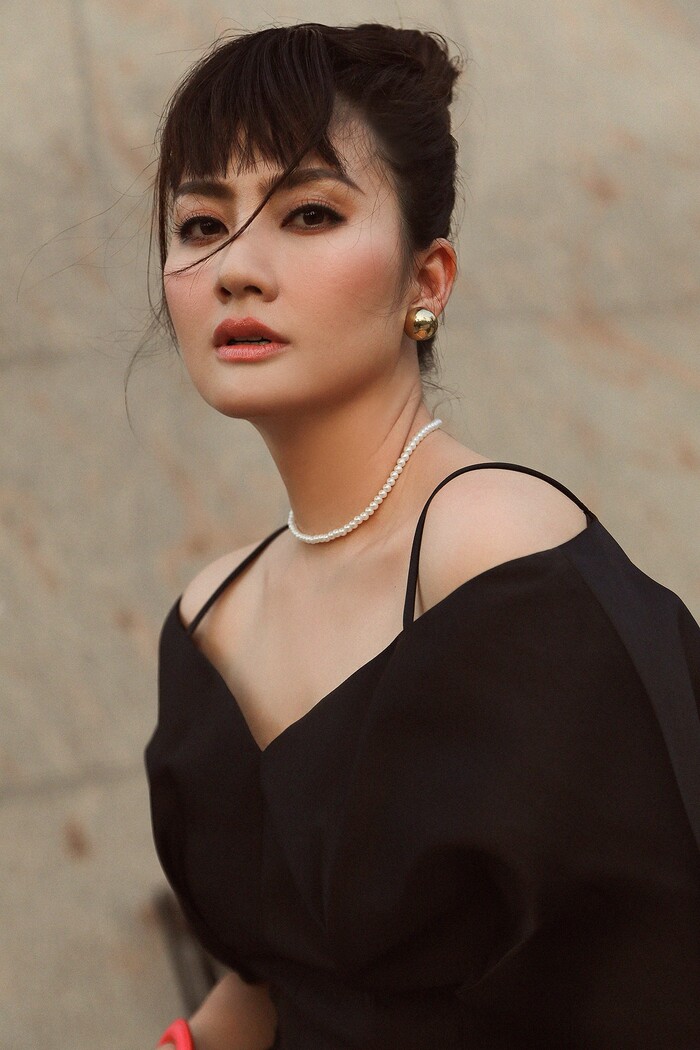 Dàn 'bóng hồng' Bắc tiến thành công nhất trên màn ảnh VTV: Khả Ngân, Nhã Phương 'lột xác' và đổi đời - 7 Dàn 'bóng hồng' Bắc tiến thành công nhất trên màn ảnh VTV: Khả Ngân, Nhã Phương 'lột xác' và đổi đời - 7