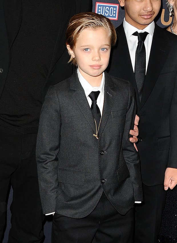 Từng là biểu tượng của cộng đồng LGBT, con gái tomboy của Angelina Jolie vừa có màn lột xác khiến cả thế giới kinh ngạc - 6 Từng là biểu tượng của cộng đồng LGBT, con gái tomboy của Angelina Jolie vừa có màn lột xác khiến cả thế giới kinh ngạc - 6