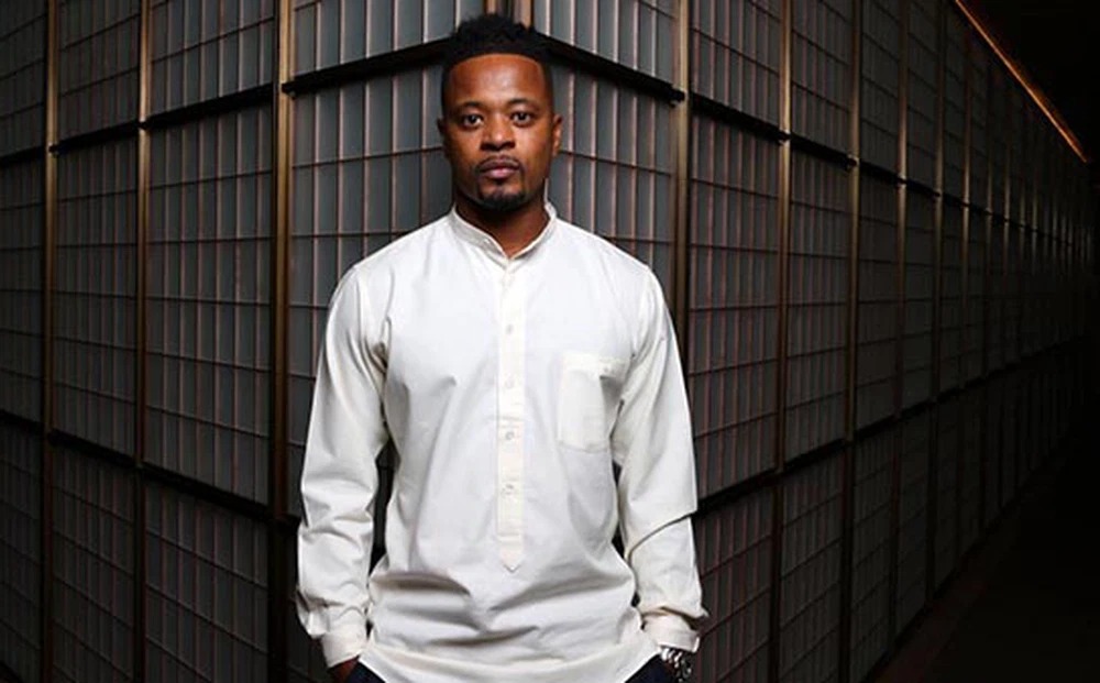 Patrice Evra từng bị thầy giáo giở trò đồi bại Patrice Evra từng bị thầy giáo giở trò đồi bại