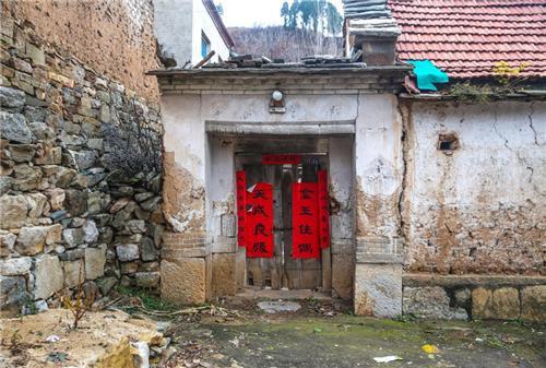 Con trai biệt tăm, bố mẹ cứ ngỡ đi làm xa, không ngờ lại tìm thấy con trong sân nhà sau 19 năm! Con trai biệt tăm, bố mẹ cứ ngỡ đi làm xa, không ngờ lại tìm thấy con trong sân nhà sau 19 năm!