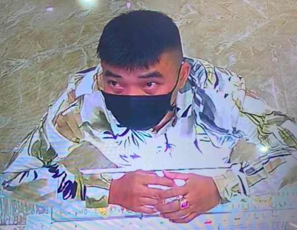 Truy tìm đối tượng vờ bán vàng thật tráo vàng giả - 2 Truy tìm đối tượng vờ bán vàng thật tráo vàng giả - 2