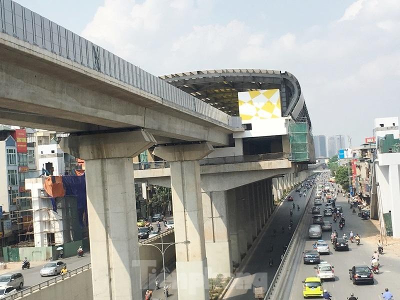 Cận cảnh nhiều hạng mục tuyến đường sắt Cát Linh - Hà Đông nhếch nhác Cận cảnh nhiều hạng mục tuyến đường sắt Cát Linh - Hà Đông nhếch nhác