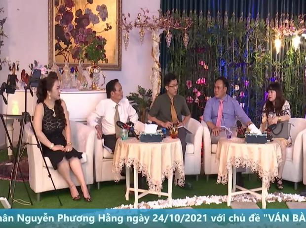 Diễm My - cô gái khiến 'Tịnh thất Bồng Lai' đại náo - từng 'đăng đàn' tố cáo bị cha ruột giam cầm, xâm hại và lời trần tình đau xót của cha mẹ - 2 Diễm My - cô gái khiến 'Tịnh thất Bồng Lai' đại náo - từng 'đăng đàn' tố cáo bị cha ruột giam cầm, xâm hại và lời trần tình đau xót của cha mẹ - 2