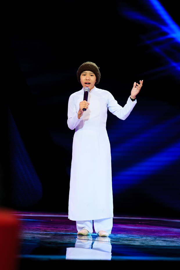 Á quân The Voice Kids 2014 từng gây sốt một thời với nhạc Trịnh, con nuôi của ca sĩ Quang Lê hiện sống sao? - 1 Á quân The Voice Kids 2014 từng gây sốt một thời với nhạc Trịnh, con nuôi của ca sĩ Quang Lê hiện sống sao? - 1