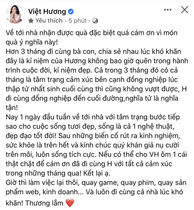 Trở về nhà sau khi kết thúc cách ly, Việt Hương khoe món quà đặc biệt vừa nhận, sau tất cả nữ diễn viên hài muốn được ôm mọi người Trở về nhà sau khi kết thúc cách ly, Việt Hương khoe món quà đặc biệt vừa nhận, sau tất cả nữ diễn viên hài muốn được ôm mọi người