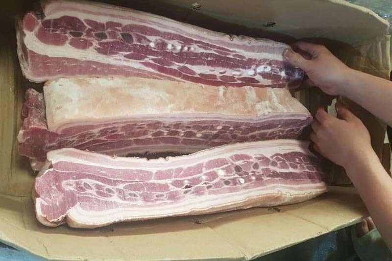 Sự thật nguồn thịt lợn nhập khẩu ép giá lợn hơi giảm xuống đáy Sự thật nguồn thịt lợn nhập khẩu ép giá lợn hơi giảm xuống đáy