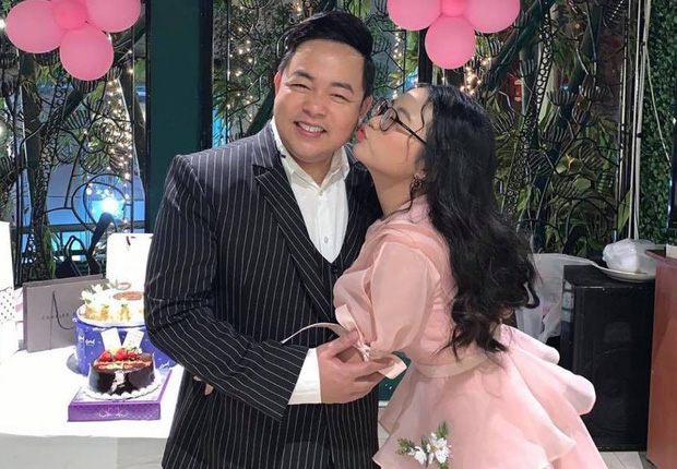 Quang Lê và mối lương duyên với 4 người con nuôi, sốc nhất chuyện 'tiểu ni cô' The Voice Kids bị ép đội tóc giả - 4 Quang Lê và mối lương duyên với 4 người con nuôi, sốc nhất chuyện 'tiểu ni cô' The Voice Kids bị ép đội tóc giả - 4