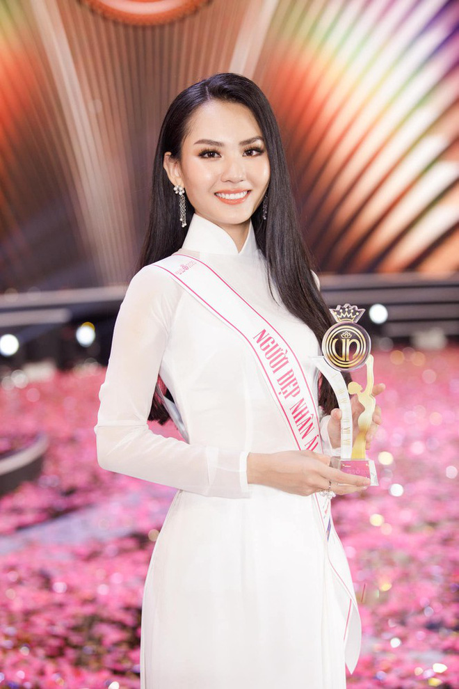 Top 5 Hoa hậu Việt Nam 2020 lên tiếng trước tin đồn hẹn hò đại gia Đức Huy, sự thật phía sau bức ảnh ở nhà riêng là gì? - 1 Top 5 Hoa hậu Việt Nam 2020 lên tiếng trước tin đồn hẹn hò đại gia Đức Huy, sự thật phía sau bức ảnh ở nhà riêng là gì? - 1