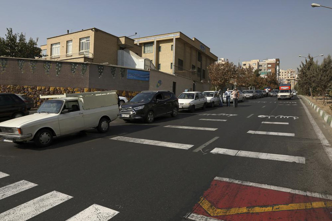 Iran dính đòn tấn công 'độc' - 1 Iran dính đòn tấn công 'độc' - 1