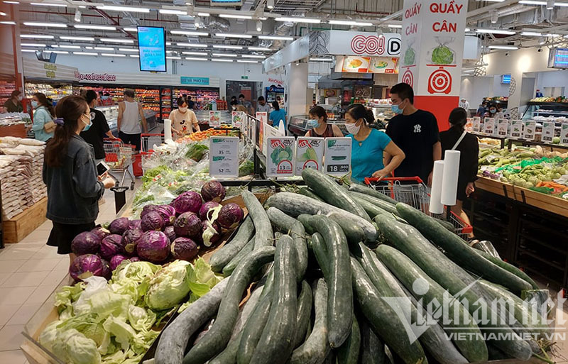 Đón cú 'sốc' giá xăng, nhất loạt tin rằng mai kia hàng hóa đồng loạt tăng giá - 1 Đón cú 'sốc' giá xăng, nhất loạt tin rằng mai kia hàng hóa đồng loạt tăng giá - 1