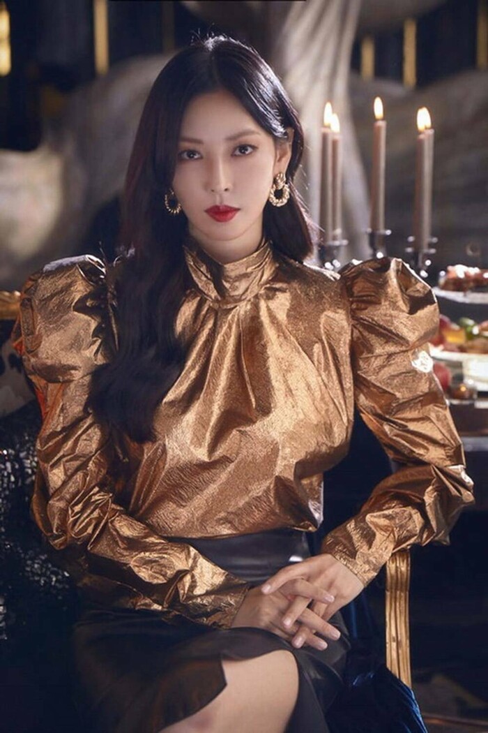 Không phải Yoo In Na, 'ác nữ' Penthouse mới là bạn gái Lee Dong Wook trong 'Bạn trai tôi là hồ ly 2' - 1 Không phải Yoo In Na, 'ác nữ' Penthouse mới là bạn gái Lee Dong Wook trong 'Bạn trai tôi là hồ ly 2' - 1