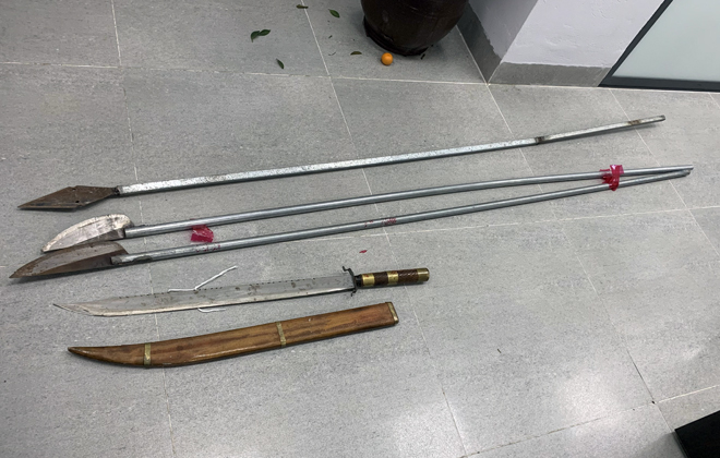 Truy tố 21 đối tượng trong vụ 'chém nhầm' khiến 1 người tử vong - 1 Truy tố 21 đối tượng trong vụ 'chém nhầm' khiến 1 người tử vong - 1