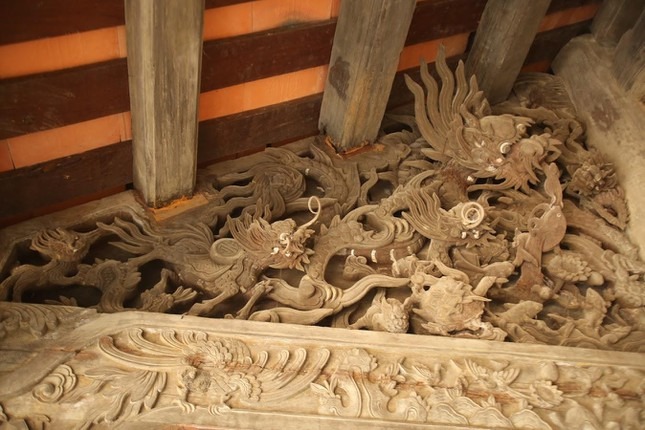 Mê mẩn những bức chạm khắc tuyệt đẹp tại ngôi chùa cổ Bắc Bộ - 10 Mê mẩn những bức chạm khắc tuyệt đẹp tại ngôi chùa cổ Bắc Bộ - 10