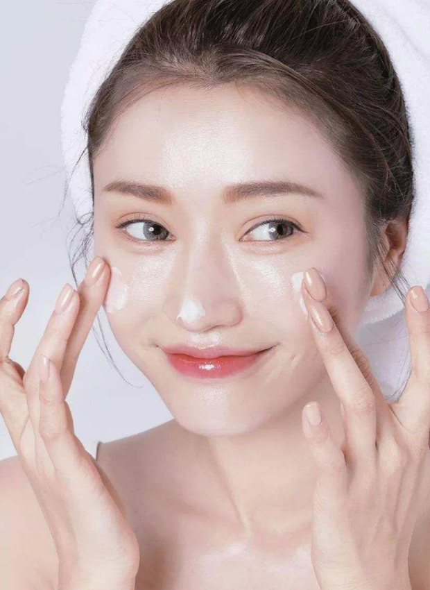 Cứ 'rén' 2 điều này mà không chịu dùng Retinol thì chỉ có già trước tuổi Cứ 'rén' 2 điều này mà không chịu dùng Retinol thì chỉ có già trước tuổi
