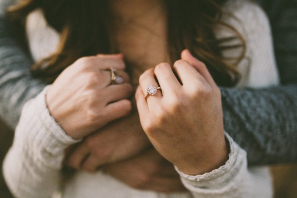 Lấy 'chuyện ấy' làm… quà - 1 Lấy 'chuyện ấy' làm… quà - 1