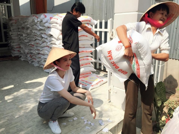 Ngọc Trinh bị netizen 'đào' lại bài viết kêu gọi từ thiện nhưng không sao kê, thực hư ra sao? - 2 Ngọc Trinh bị netizen 'đào' lại bài viết kêu gọi từ thiện nhưng không sao kê, thực hư ra sao? - 2