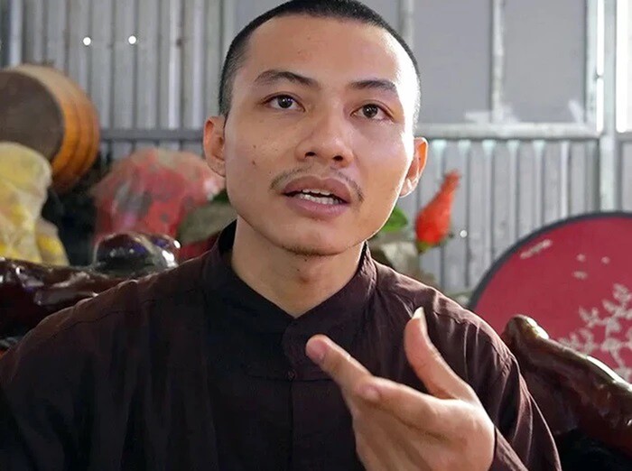 Tịnh thất Bồng Lai: Người mẹ cho con muốn xin lại bé 'phải đền cho ông Lê Tùng Vân 10 tỷ đồng'? - 2 Tịnh thất Bồng Lai: Người mẹ cho con muốn xin lại bé 'phải đền cho ông Lê Tùng Vân 10 tỷ đồng'? - 2