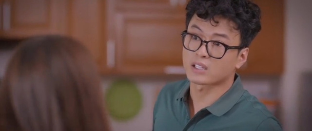 Thương ngày nắng về tập 5: Hồng Đăng bị Lan Phương quát như con, Đình Tú 'sốc' khi Huyền Lizzie bắt cởi áo ngay lần đầu gặp mặt - 4 Thương ngày nắng về tập 5: Hồng Đăng bị Lan Phương quát như con, Đình Tú 'sốc' khi Huyền Lizzie bắt cởi áo ngay lần đầu gặp mặt - 4