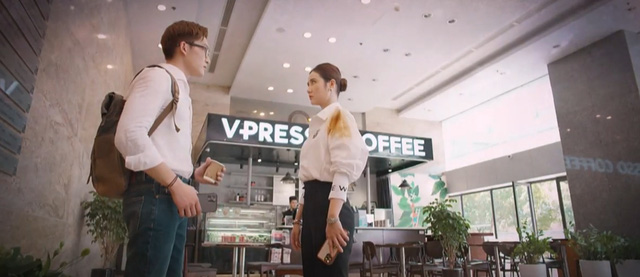 Thương ngày nắng về tập 5: Hồng Đăng bị Lan Phương quát như con, Đình Tú 'sốc' khi Huyền Lizzie bắt cởi áo ngay lần đầu gặp mặt - 9 Thương ngày nắng về tập 5: Hồng Đăng bị Lan Phương quát như con, Đình Tú 'sốc' khi Huyền Lizzie bắt cởi áo ngay lần đầu gặp mặt - 9