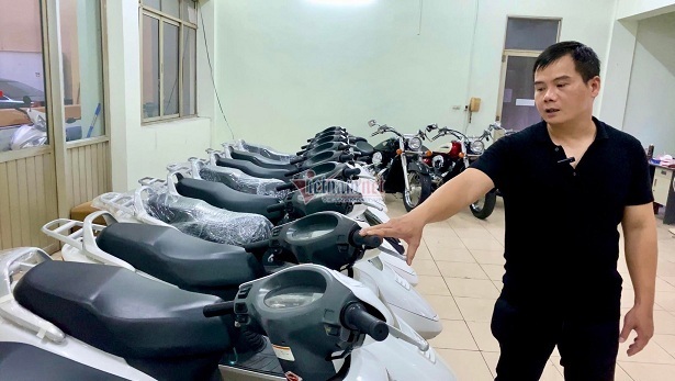 Bộ sưu tập Honda Spacy tiền tỷ của 'ông trùm' xe máy cổ Hà Nội - 1 Bộ sưu tập Honda Spacy tiền tỷ của 'ông trùm' xe máy cổ Hà Nội - 1