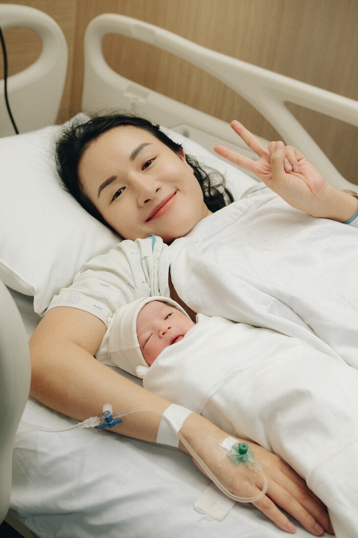 Vlogger Giang Ơi đã hạ sinh con đầu lòng, còn hé lộ luôn chân dung nhóc tỳ - 1 Vlogger Giang Ơi đã hạ sinh con đầu lòng, còn hé lộ luôn chân dung nhóc tỳ - 1
