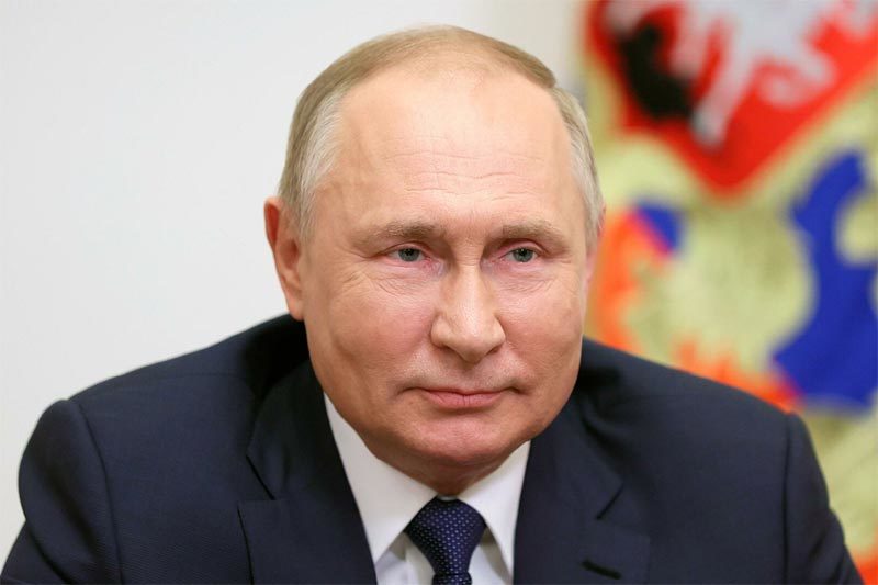 Putin thử nghiệm loại vắc xin ngừa Covid-19 nhỏ mũi Putin thử nghiệm loại vắc xin ngừa Covid-19 nhỏ mũi