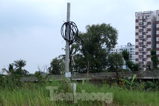 Cận cảnh đường 'nghìn tỷ' bất ngờ dừng thi công nhiều tháng ở TPHCM - 10 Cận cảnh đường 'nghìn tỷ' bất ngờ dừng thi công nhiều tháng ở TPHCM - 10