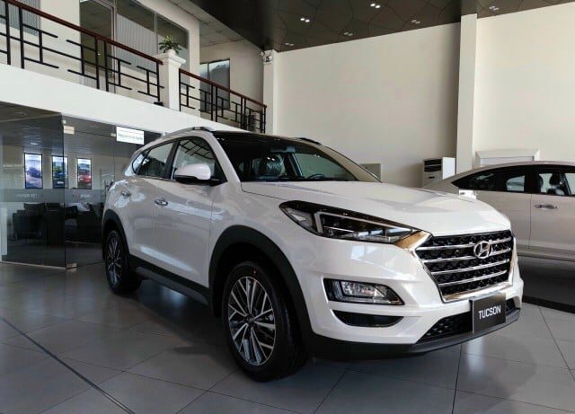 Cuối tháng 11, giá ô tô hot tiếp tục giảm sâu - 1 Cuối tháng 11, giá ô tô hot tiếp tục giảm sâu - 1