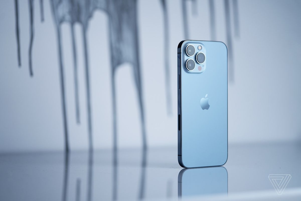 iPhone 13 Pro Max đứng đầu top 5 iPhone pin tốt nhất, số 2 gây bất ngờ - 1 iPhone 13 Pro Max đứng đầu top 5 iPhone pin tốt nhất, số 2 gây bất ngờ - 1
