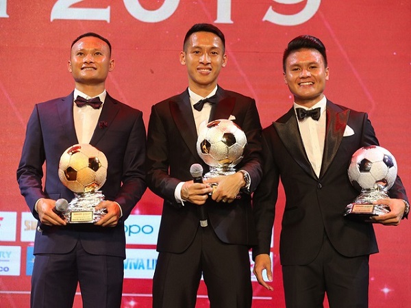 Vì sao Quả bóng vàng Việt Nam 2021 bỏ 3 danh hiệu? Vì sao Quả bóng vàng Việt Nam 2021 bỏ 3 danh hiệu?