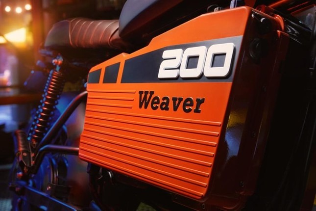 ‘Nội công’ mạnh mẽ hút cánh mày râu của Weaver 200 - 3 ‘Nội công’ mạnh mẽ hút cánh mày râu của Weaver 200 - 3