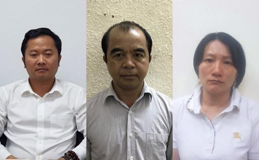 Tòa công bố lý do hoãn phiên xét xử dàn cựu lãnh đạo Đại học Đông Đô Tòa công bố lý do hoãn phiên xét xử dàn cựu lãnh đạo Đại học Đông Đô