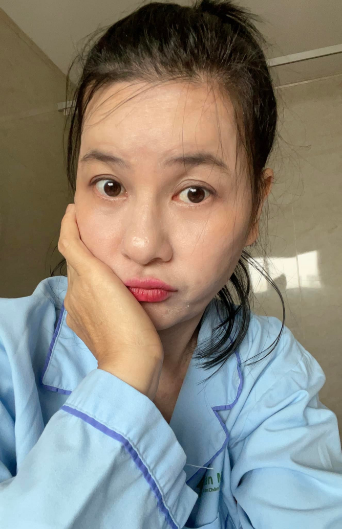 Cát Phượng vui mừng thông báo xuất viện sau 2 ngày chữa trị, bức xúc vì bị đồn mắc Covid không qua khỏi Cát Phượng vui mừng thông báo xuất viện sau 2 ngày chữa trị, bức xúc vì bị đồn mắc Covid không qua khỏi