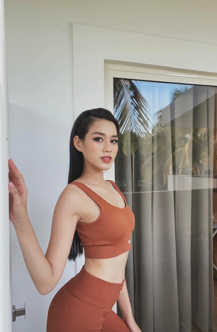 Đỗ Thị Hà lọt vào vòng bán kết phần thi tài năng, hứa hẹn mang tự hào về cho Việt Nam - 6 Đỗ Thị Hà lọt vào vòng bán kết phần thi tài năng, hứa hẹn mang tự hào về cho Việt Nam - 6