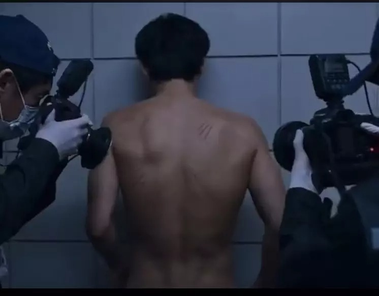 'Xịt máu mũi' với những cảnh nóng của nam thần Kim Soo Hyun - 7 'Xịt máu mũi' với những cảnh nóng của nam thần Kim Soo Hyun - 7