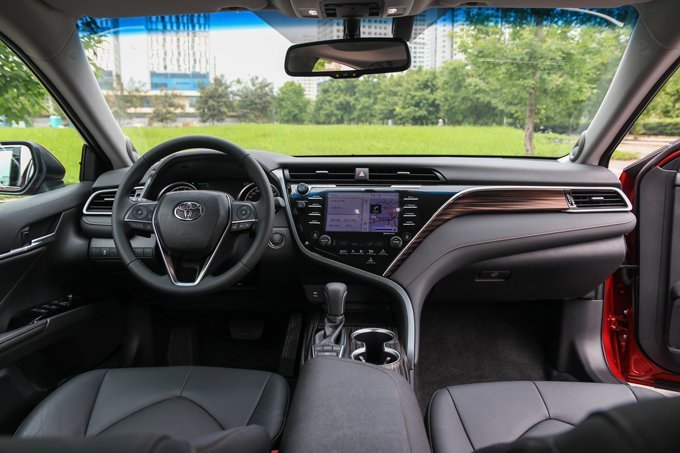 Sedan hơn 1 tỷ đồng, chọn Kia K5 hay Toyota Camry? - 9 Sedan hơn 1 tỷ đồng, chọn Kia K5 hay Toyota Camry? - 9