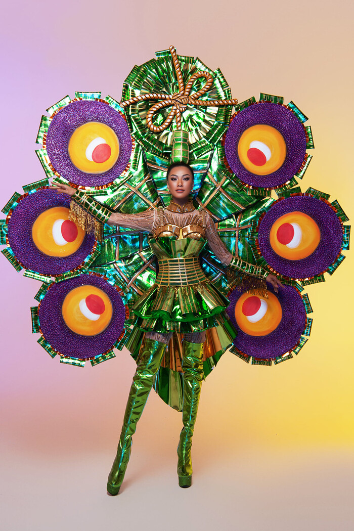 Loạt National Costume tại Miss Universe lộ diện: Ai Tét Hôngg của Kim Duyên liệu có giật được giải cao? Loạt National Costume tại Miss Universe lộ diện: Ai Tét Hôngg của Kim Duyên liệu có giật được giải cao?