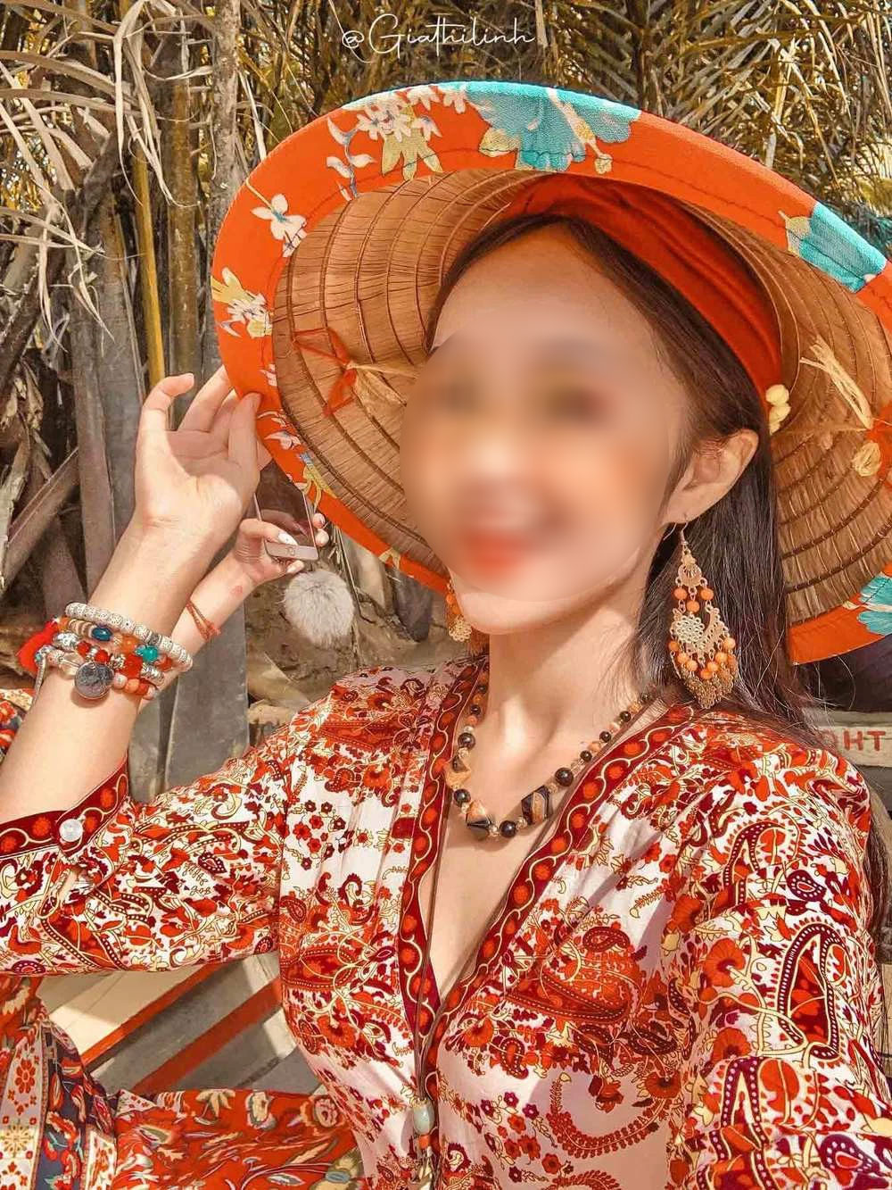 Người chồng trong vụ hot Tiktoker bị tố ngoại tình bất ngờ livestream khen vợ: 'Cả đời này tôi không kiếm đâu ra một người như thế nữa' - 2 Người chồng trong vụ hot Tiktoker bị tố ngoại tình bất ngờ livestream khen vợ: 'Cả đời này tôi không kiếm đâu ra một người như thế nữa' - 2