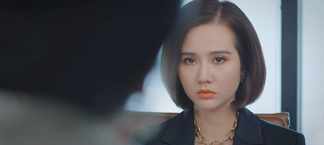 Thương ngày nắng về: Bà Nhung lộ mưu đồ chiếm Hoàng Kim, trả thù chủ tịch vì cái chết của con gái? - 5 Thương ngày nắng về: Bà Nhung lộ mưu đồ chiếm Hoàng Kim, trả thù chủ tịch vì cái chết của con gái? - 5