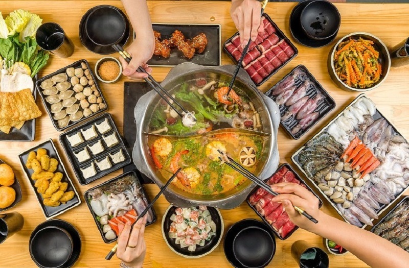 Chuyên gia cảnh báo thói quen khi ăn có thể khiến bạn vô tình mắc Covid-19 Chuyên gia cảnh báo thói quen khi ăn có thể khiến bạn vô tình mắc Covid-19