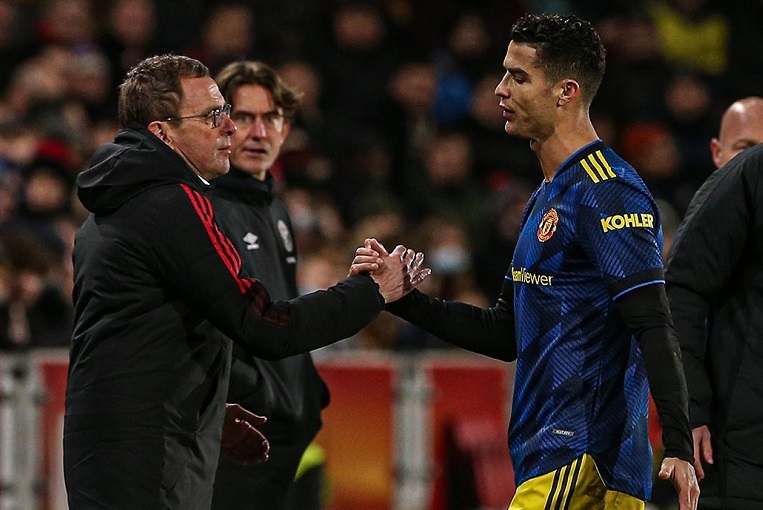 Ralf Rangnick: Tôi sẽ tiếp tục thay Ronaldo, nếu tốt cho MU Ralf Rangnick: Tôi sẽ tiếp tục thay Ronaldo, nếu tốt cho MU