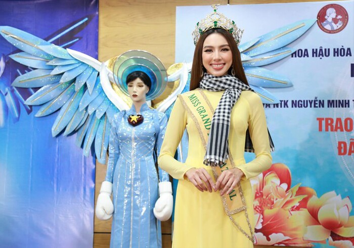 Thùy Tiên xác lập kỷ lục ấn tượng trên các nền tảng mạng xã hội - 5 Thùy Tiên xác lập kỷ lục ấn tượng trên các nền tảng mạng xã hội - 5